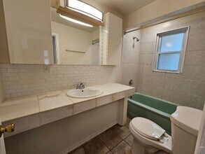 1656 Pennington Rd in Ewing Township, NJ - Building Photo - Building Photo