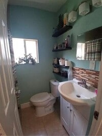 606 Vincent St photo'