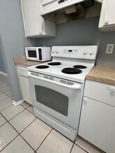 8425 Camden St in Tampa, FL - Building Photo - Building Photo