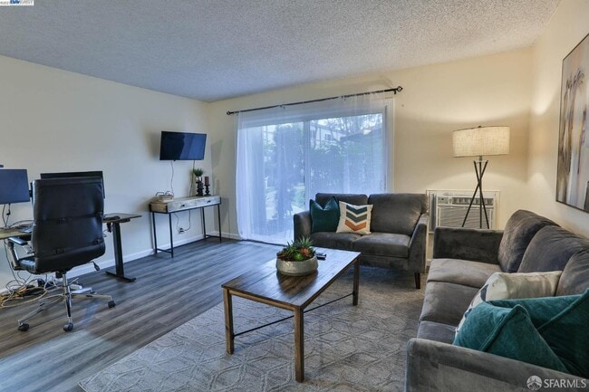 property at 1731 Ellis St