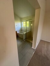 2898 Falling Waters Dr in Lindenhurst, IL - Building Photo - Building Photo