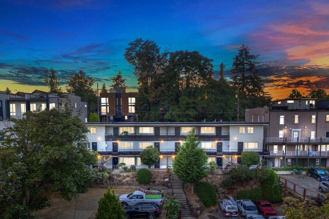 Garden Apartments in Seattle, WA - Foto de edificio