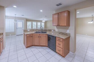 15905 Avenel Way in Fort Worth, TX - Building Photo - Building Photo