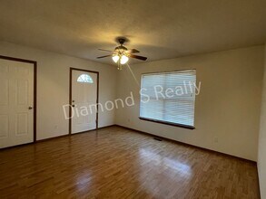 2409 W High St in Springfield, MO - Building Photo - Building Photo