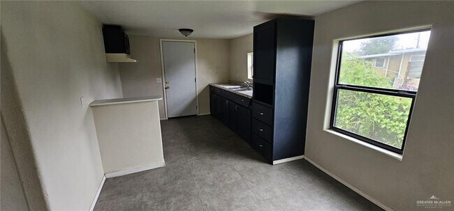 3 West Dr in Pharr, TX - Building Photo - Building Photo