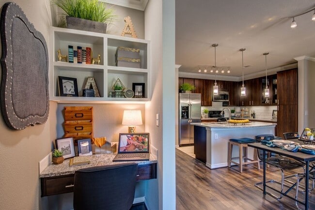 The Abbey At Dominion Crossing in San Antonio, TX - Building Photo - Building Photo