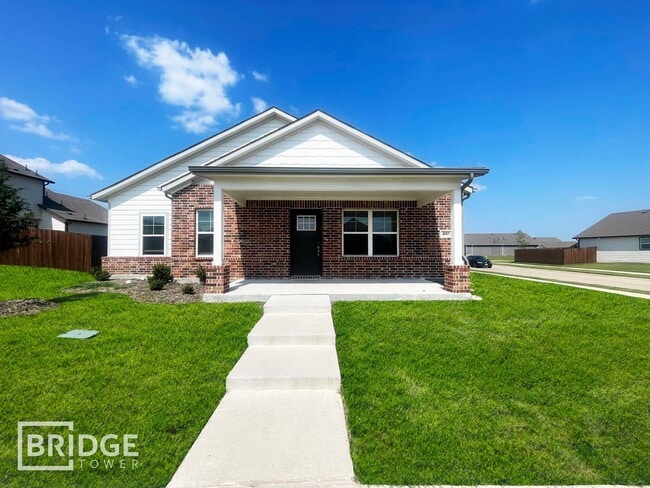 property at 4005 Dayton Dr