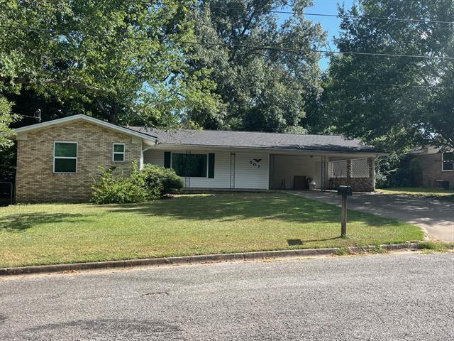 property at 507 Colonial Dr