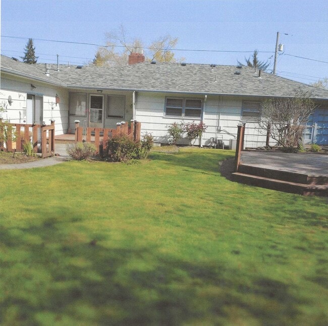 240 McGilchrist St S in Salem, OR - Building Photo - Building Photo