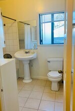 2624 1/2 S Sepulveda Blvd, Unit 2624 1/2 in Los Angeles, CA - Building Photo - Building Photo