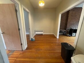 437 Hanover St, Unit 2 in Boston, MA - Building Photo - Building Photo