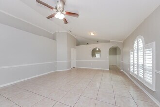 6236 Tabogi Trail in Wesley Chapel, FL - Foto de edificio - Building Photo