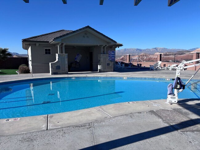 102 Milan Ln in Saint George, UT - Building Photo - Building Photo
