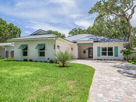 9340 Frangipani Dr in Vero Beach, FL - Building Photo