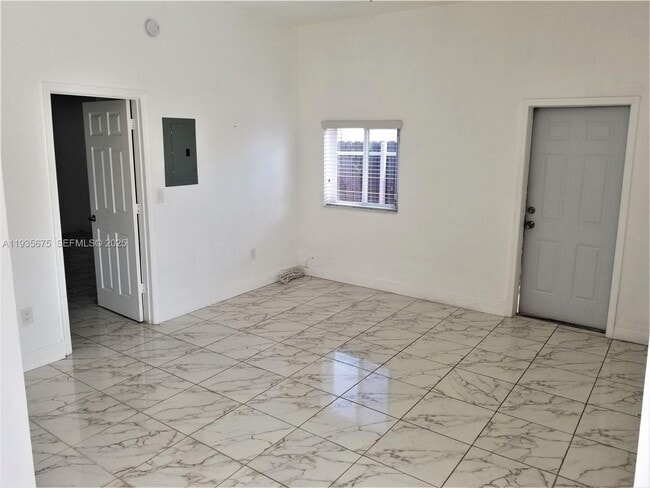 48 NW 23rd Ave in Miami, FL - Building Photo - Building Photo
