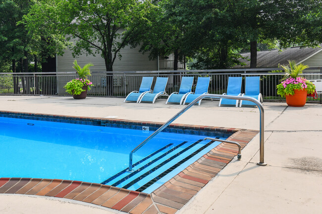 Patchen Oaks in Lexington, KY - Building Photo - Building Photo