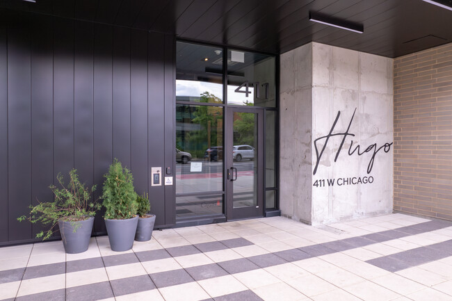 Hugo in Chicago, IL - Foto de edificio - Building Photo