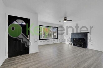 5631 Mt Everest Ct in Sacramento, CA - Building Photo - Building Photo