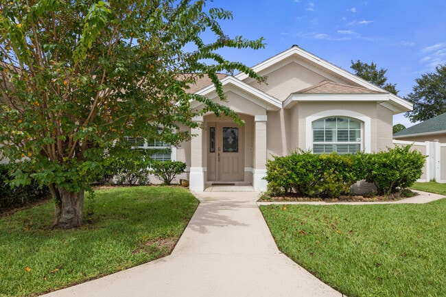 property at 46 Fenwood Ln