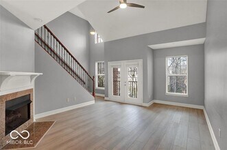 1029 Reserve Way in Indianapolis, IN - Building Photo - Building Photo