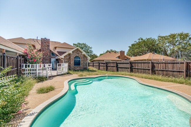 property at 1005 Craig Dr