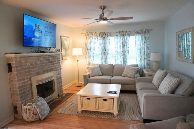 101 W Meyran Ave in Somers Point, NJ - Building Photo - Building Photo