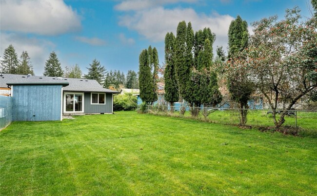 7625 Stable Ct SE, Unit 7325 Unit A Stable Ct E in Tumwater, WA - Foto de edificio - Building Photo