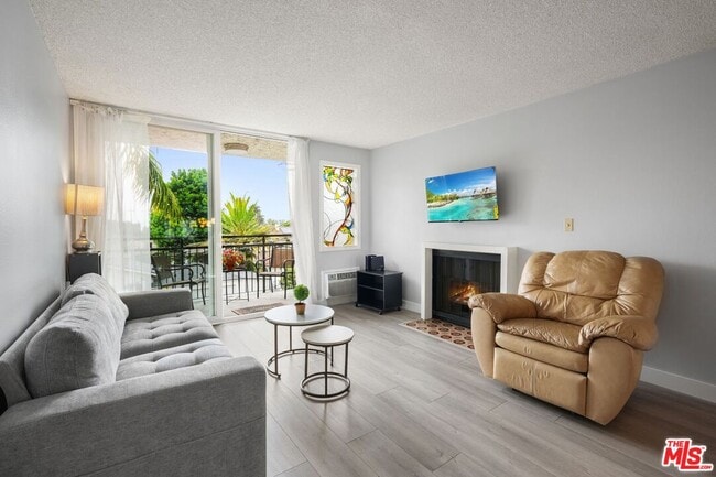 property at 1885 Veteran Ave