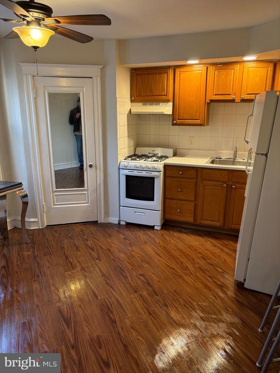 5370 Lebanon Ave in Philadelphia, PA - Building Photo - Building Photo