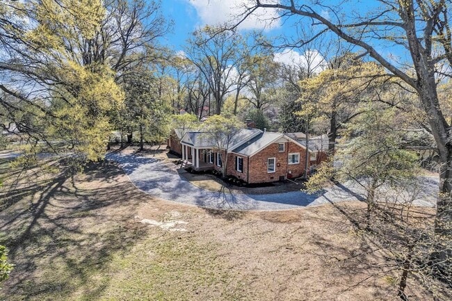 4679 Walnut Grove Rd in Memphis, TN - Building Photo - Building Photo