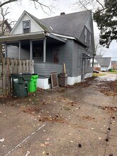 1541 E 212th St in Euclid, OH - Building Photo - Building Photo