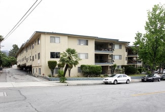 990 Valley View Ave in Pasadena, CA - Building Photo - Building Photo