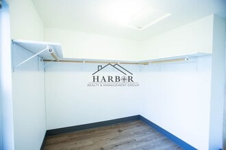 146 S Broadway Ave in Spring Valley, MN - Building Photo - Building Photo