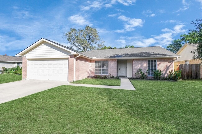 property at 10023 King Ranch Ln