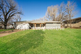 4519 NW 8th St in Oklahoma City, OK - Building Photo