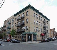 6120 Monroe Pl in West New York, NJ - Building Photo