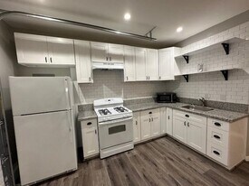 3261 Cole Ave in Simi Valley, CA - Building Photo
