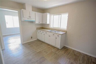 2413 San Diego Ave in El Paso, TX - Building Photo - Building Photo