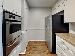 628 E Renfro St in Burleson, TX - Building Photo - Building Photo