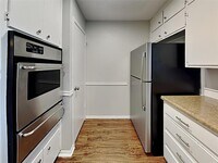 628 E Renfro St photo'