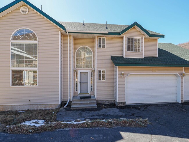 323 Bern Way in Midway, UT - Building Photo - Building Photo
