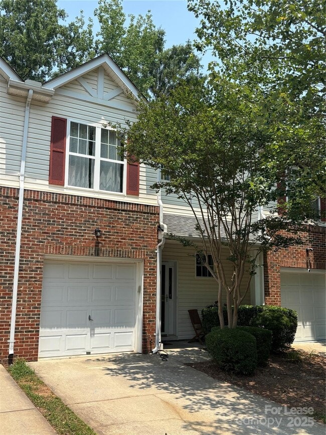 17047 Commons Creek Dr in Charlotte, NC - Building Photo - Building Photo