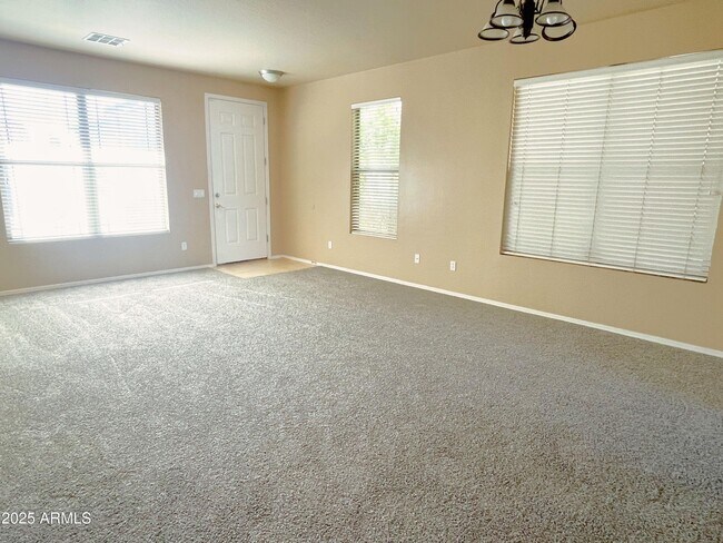 2684 W Goldmine Mountain Dr in Queen Creek, AZ - Building Photo - Building Photo