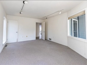 7520 Spectrum Way in Fayetteville, NY - Building Photo - Building Photo