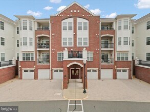 9200 Charleston Dr in Manassas, VA - Foto de edificio - Building Photo