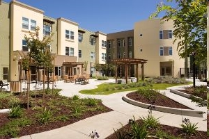 Estabrook Place in San Leandro, CA - Building Photo - Building Photo