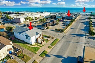 3828 Seawall Blvd in Galveston, TX - Building Photo