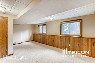 512 Green Ave SE in Watertown, MN - Building Photo - Building Photo