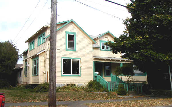 1645 SE Linn St in Portland, OR - Building Photo - Building Photo