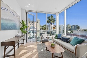 Willow Santa Monica in Santa Monica, CA - Building Photo - Building Photo